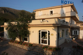  Hotel Belvedere  Сперлонга